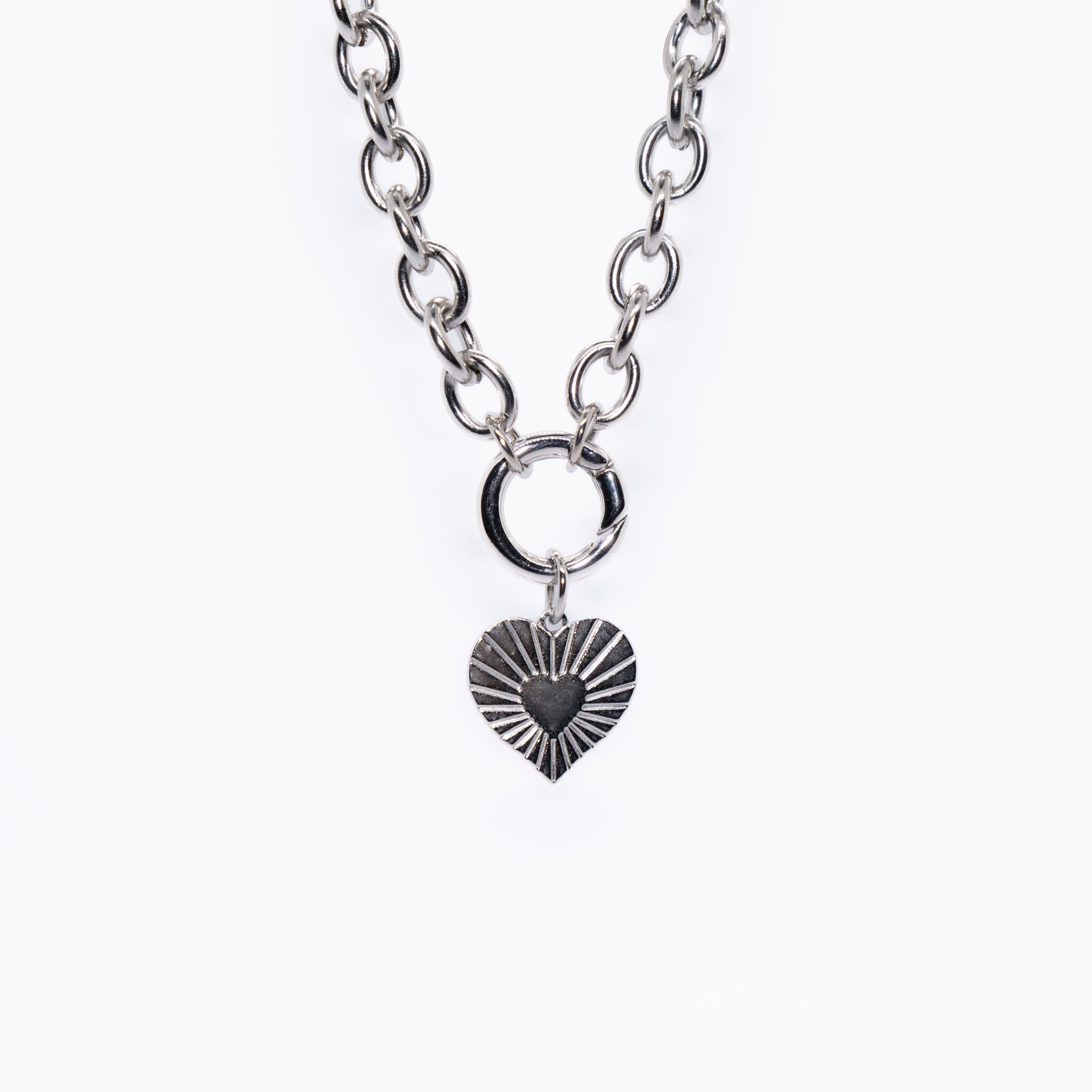 'Rey'diant Heart Charm