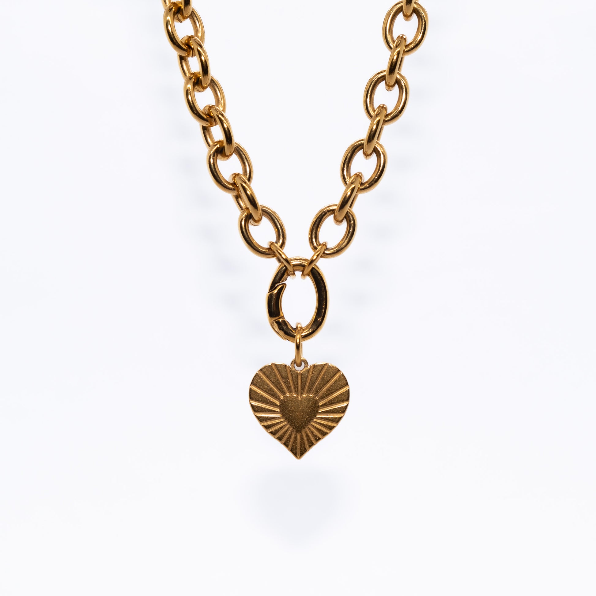 'Rey'diant Heart Charm